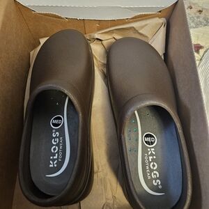 Klogs Chocolate Brown Slip-Resistant Footwear Never Worn New In Box
